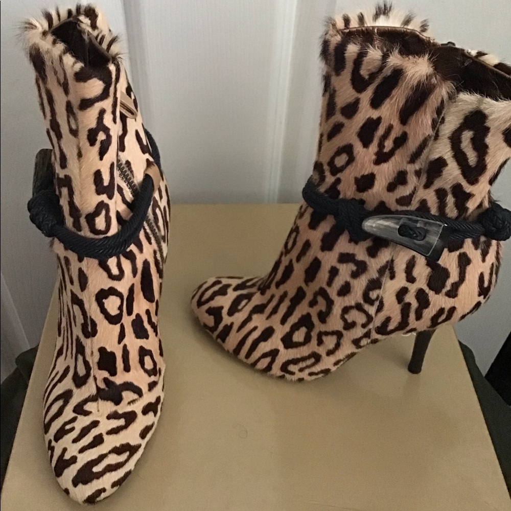 Sergio Rossi Size 5 Leopard Ankle Boots